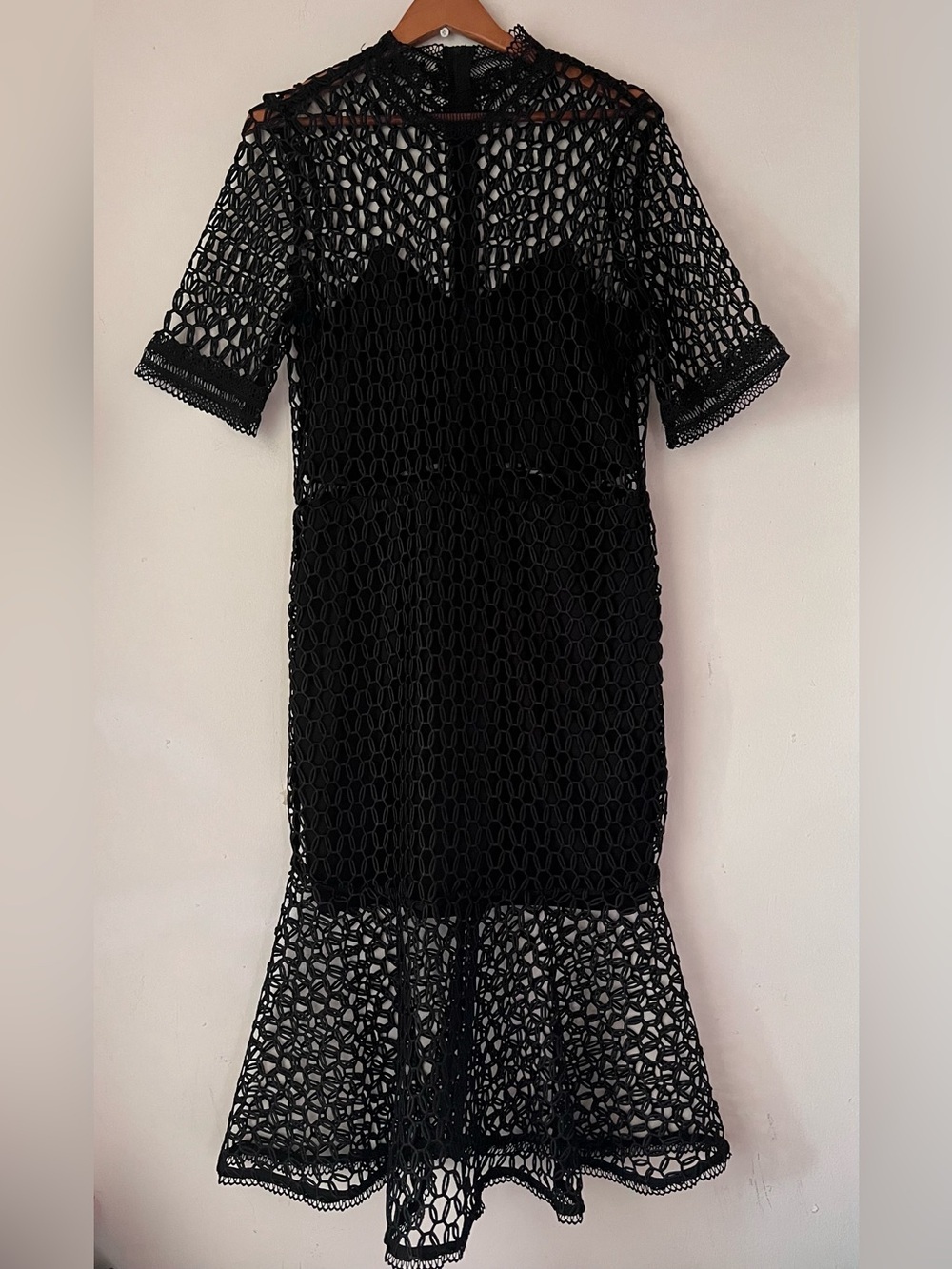 Bardot Fiona Mesh Lace Trumpet Midi Dress Black Size 12 XL 51820DB - Picture 3 of 15